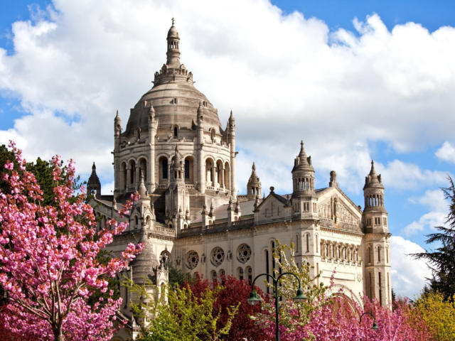 Basilique Sainte-Thérèse de Lisieux