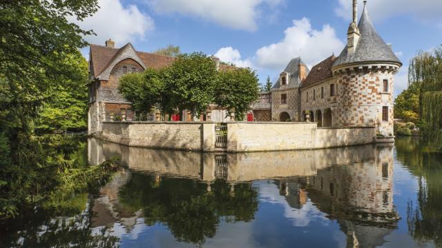 Chateau Saint Germain De Livet Shutterstock 401037394 L