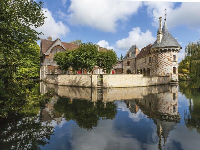 Chateau Saint Germain De Livet Shutterstock 401037394 L