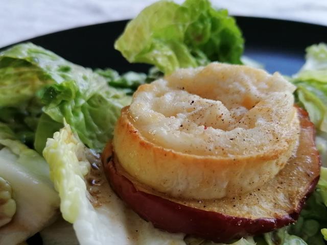 Chevre Chaud Sur Pomme à Deguster