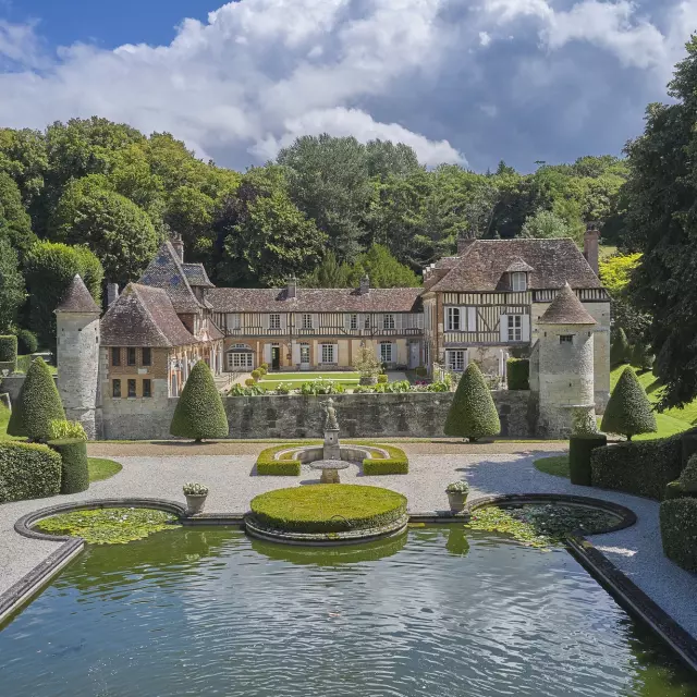 Connaissance Des Arts Chateau Et Jardin De Boutemont