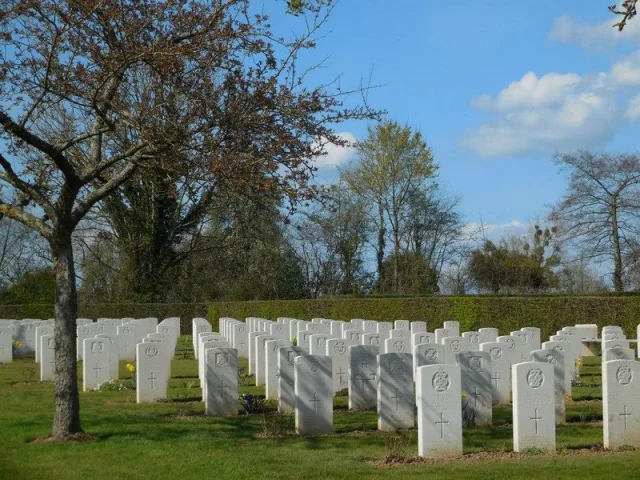 Cimetiere Militaire Britannique Saint Desir 3